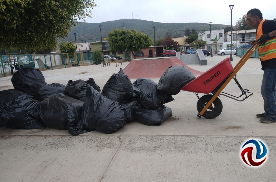 Aplican programa de recuperación de espacios públicos en Ensenada